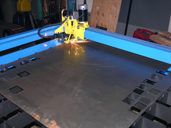 Automatinė nešiojama CNC plazminio pjovimo mašina kaina su "Fastcam" įdėjimo programine įranga