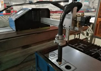 Su 200A pjaustoma 100 mm gera CNC plazminio pjovimo mašina
