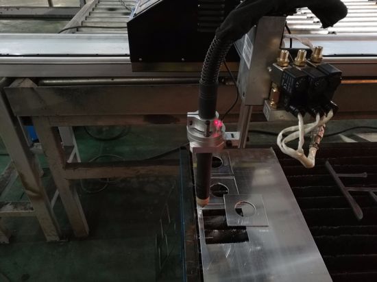 Metalo apdirbimas CNC plazminio pjovimo staklės nešiojamas pjovimo plazma